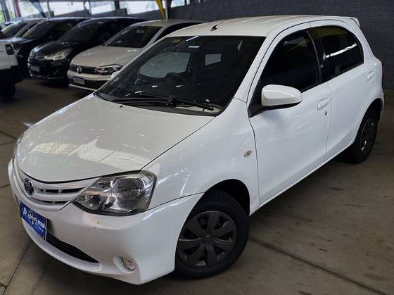 TOYOTA ETIOS 1.5 XS 16V FLEX 4P MANUAL
